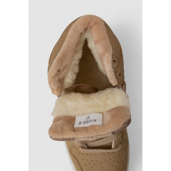 Кросівки жіночі зимові на хутрі, колір бежево-білий