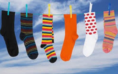 Шкарпетки: від функціональності до стильного аксесуару