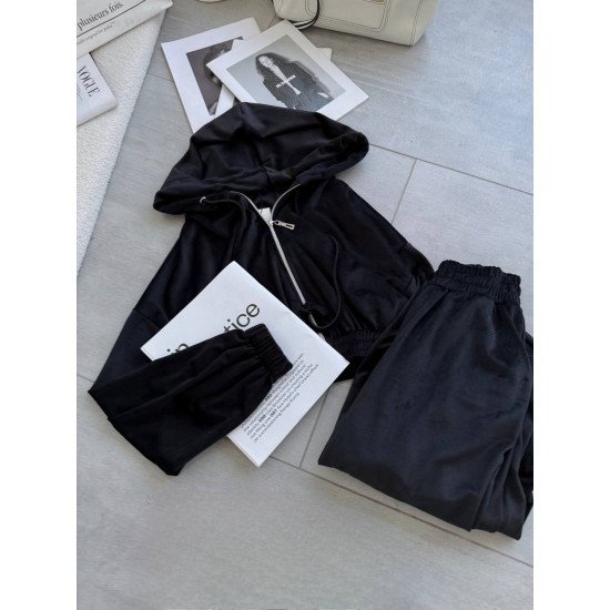 Повсякденний костюм із турецького велюру