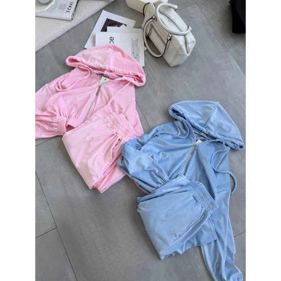 Повсякденний костюм із турецького велюру