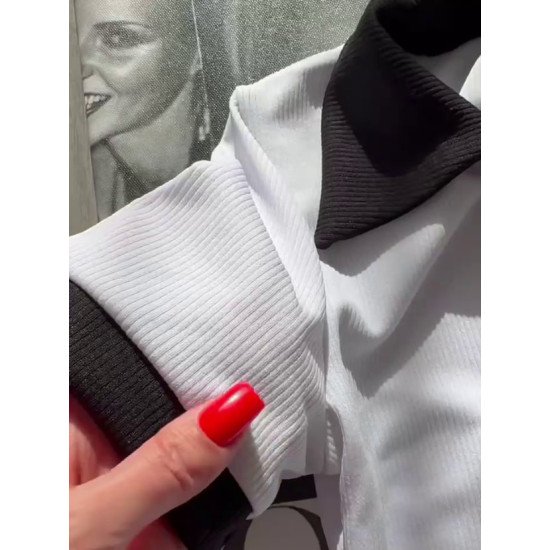 Стильний і комфортний Топ