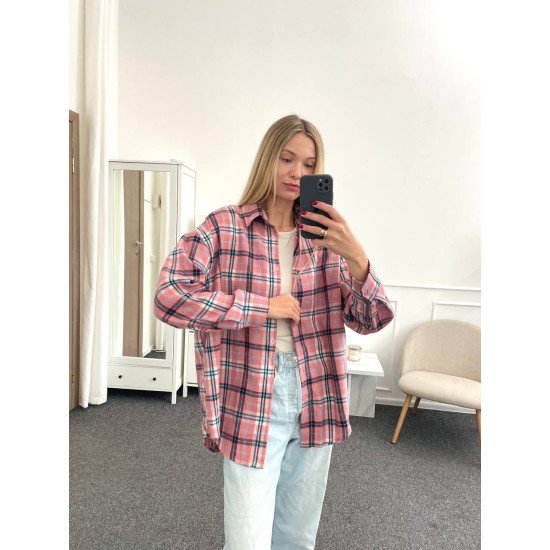 Трендова сорочка в клітинку