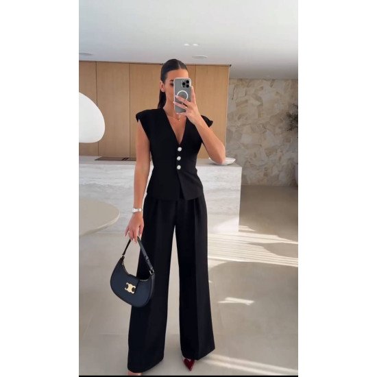 Костюм (жилетка+брюки)