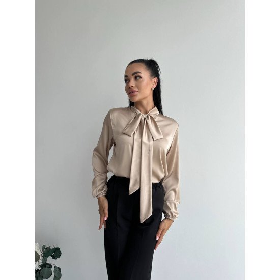 Блуза з бантом
