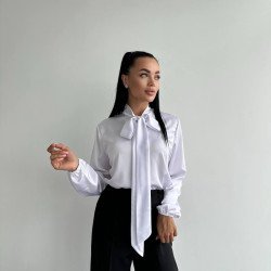 Блуза з бантом
