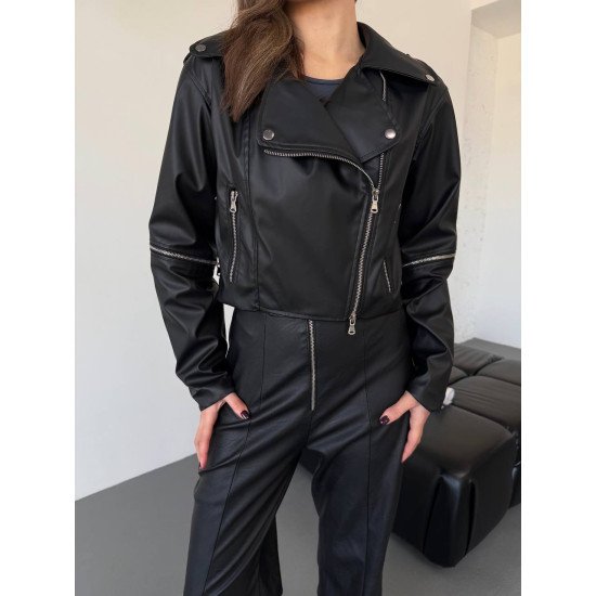 Крутезна жіноча косуха з якісного кожзама