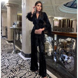 Костюм з бархату з натуральним пір’ям боа