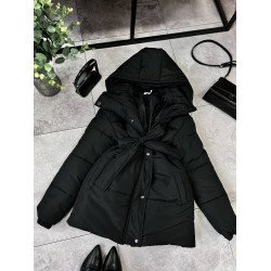 Куртка стильна з капюшоном. Якість топ!