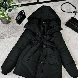 Куртка стильна з капюшоном. Якість топ!