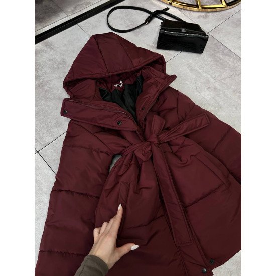 Куртка стильна з капюшоном. Якість топ!