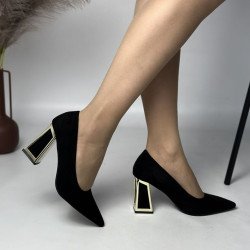 Туфлі жіночі на підборах