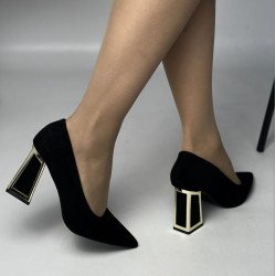Туфлі жіночі на підборах