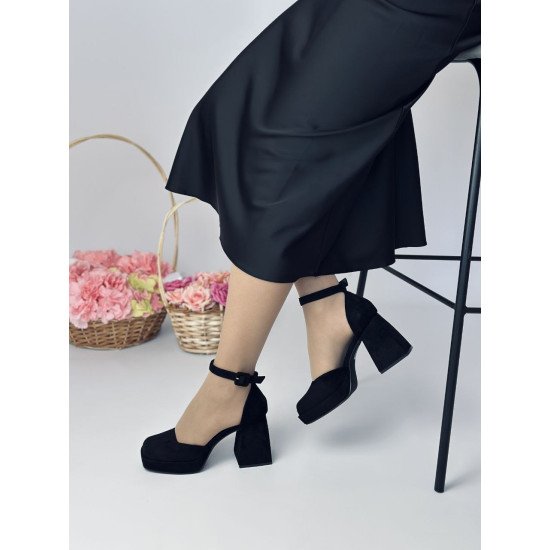 Туфлі замшеві  з ремінцем