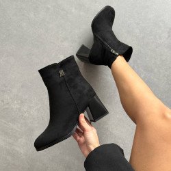 Зимові ботильйони на каблучку