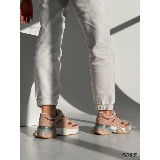 Кросівки жіночі Sandra пудра