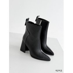 Ботильйони жіночі Laur чорні