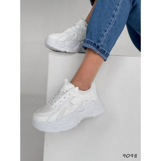 Кросівки жіночі Maris білі, екошкіра 