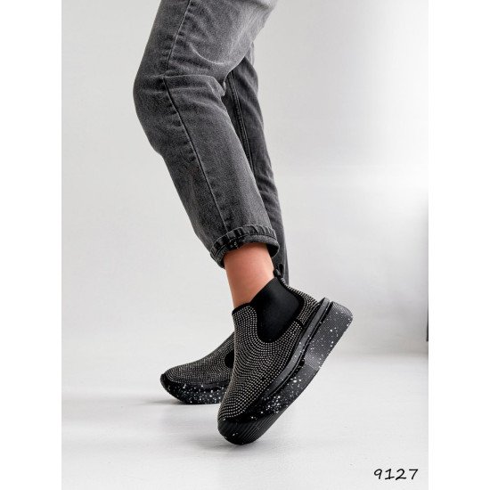 Кросівки жіночі Varil чорні, екозамша