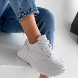 Кросівки жіночі Vikka білі, натуральна шкіра