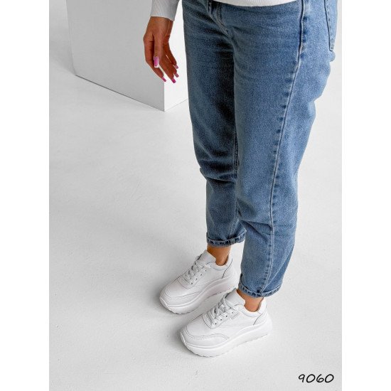 Кросівки жіночі Vikka білі, натуральна шкіра