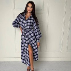 Тепла сукня в клітинку