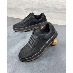 Зимові чоловічі нубукові кросівки на байці