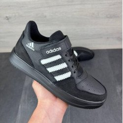Чоловічі шкіряні кросівки Adidas