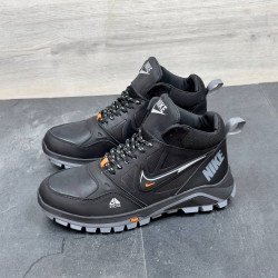Зимові кросівки Nike