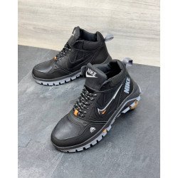 Зимові кросівки Nike