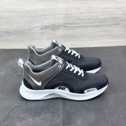 Чоловічі кросівки Nike 
