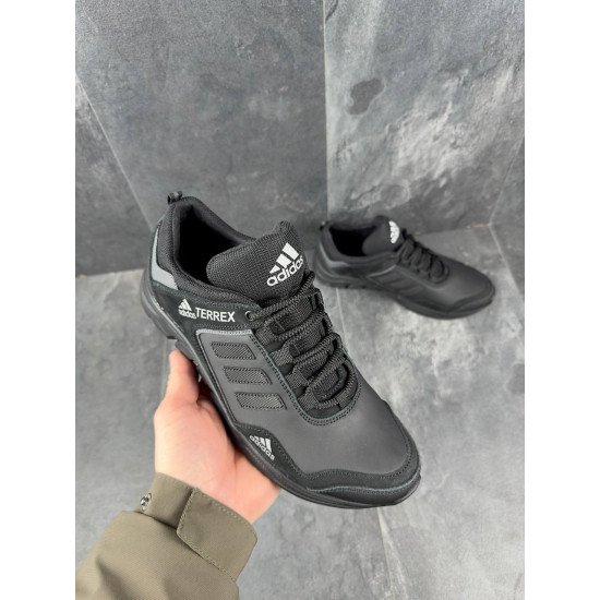 Чоловічі шкіряні кросівки Adidas