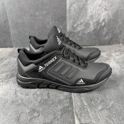 Чоловічі шкіряні кросівки Adidas