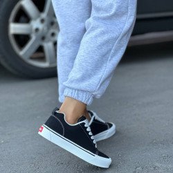 Кросівки W354