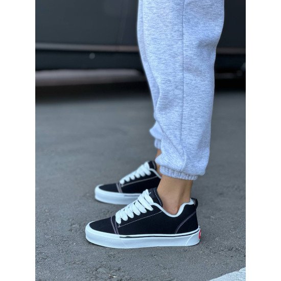 Кросівки W354