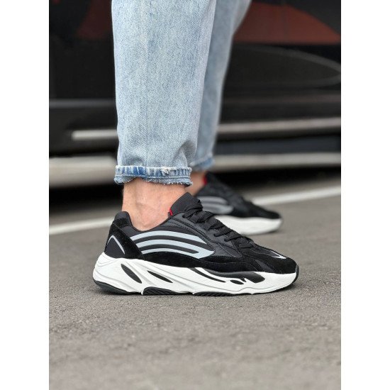 Кросівки Yeezy Boost чорно/білі