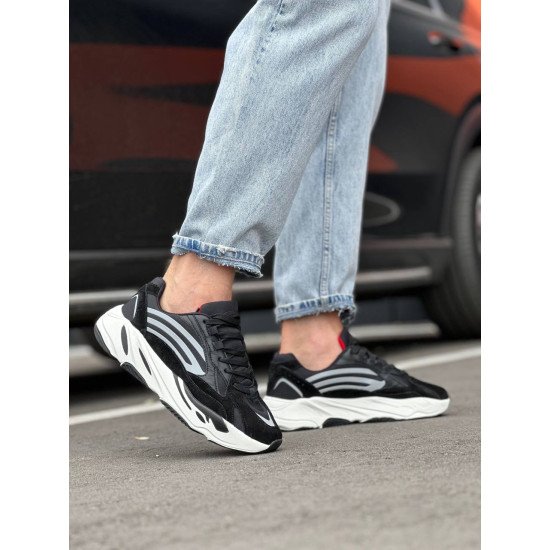 Кросівки Yeezy Boost чорно/білі