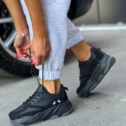 Кросівки жіночі з екошкіри