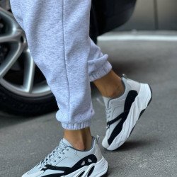 Кросівки жіночі з екошкіри