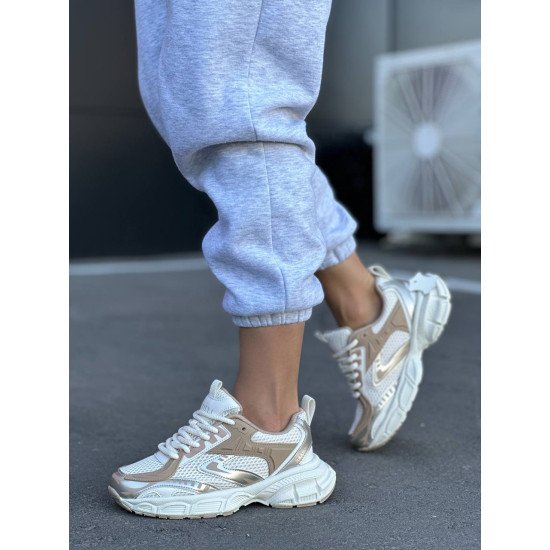 Кросівки жіночі