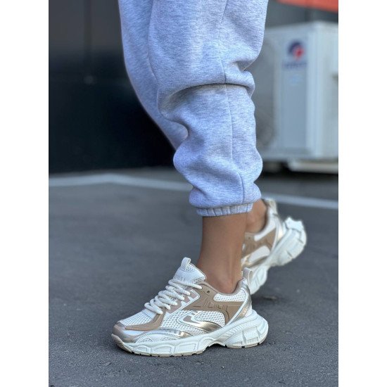 Кросівки жіночі