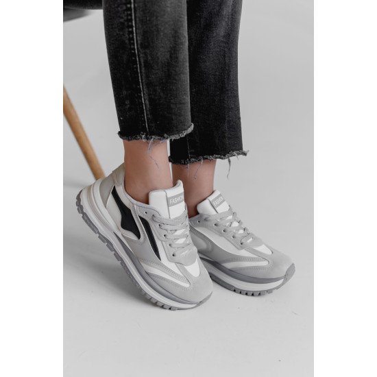 Стильні кросівки