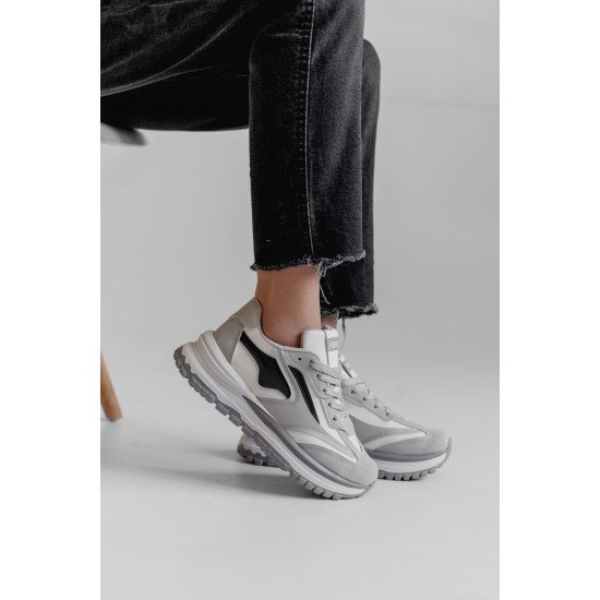 Стильні кросівки