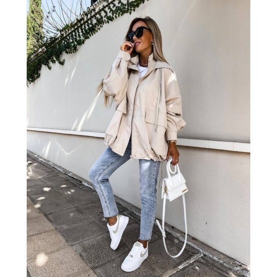 Курточка жіноча