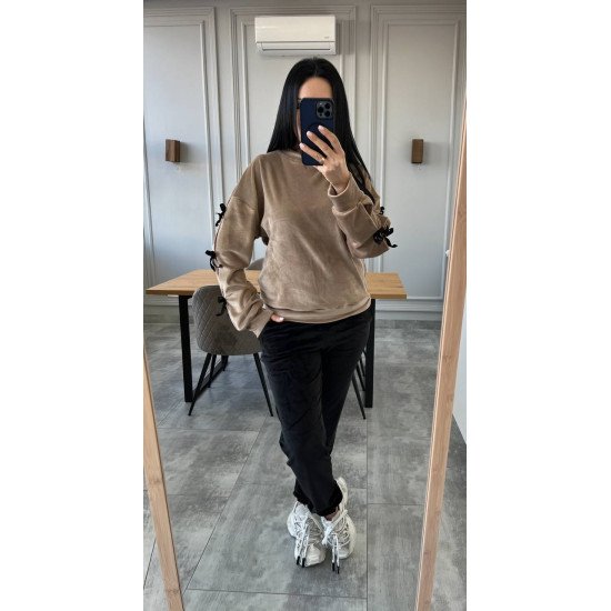 Костюм з бантиками