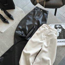 Шкіряні штани з вирізами