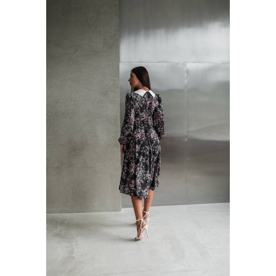 Сукня з комірцем 